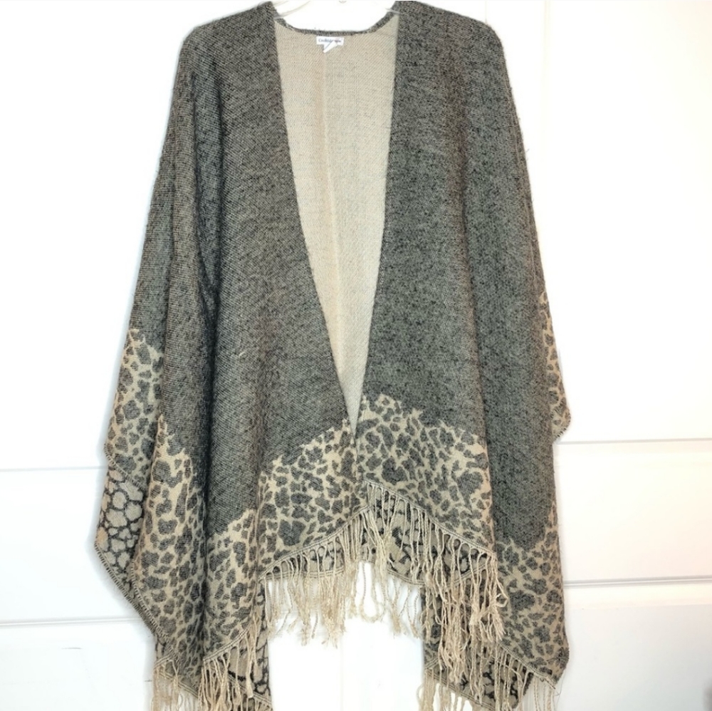 Leopard Sleeveless Poncho